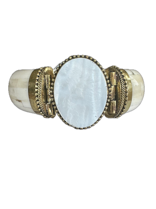 Signature Grayson Bangle Bracelet -  Pearl